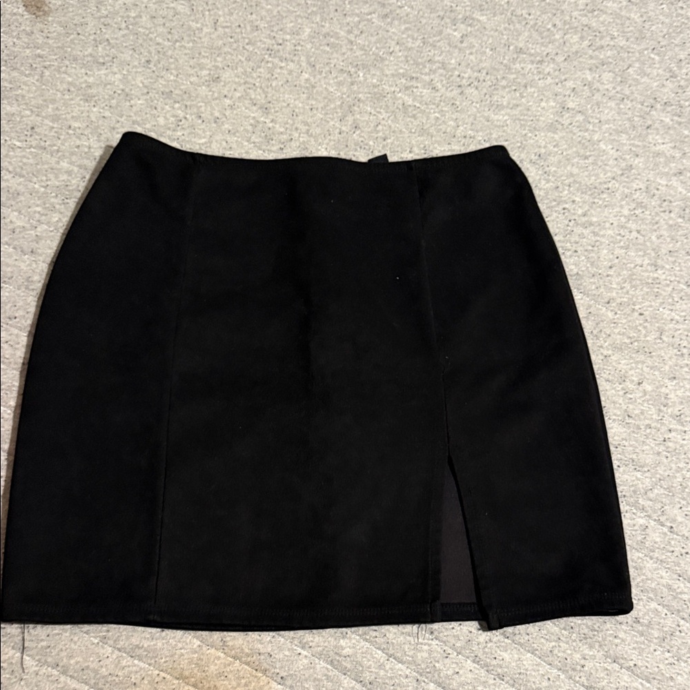 Windsor Black Pencil Skirt